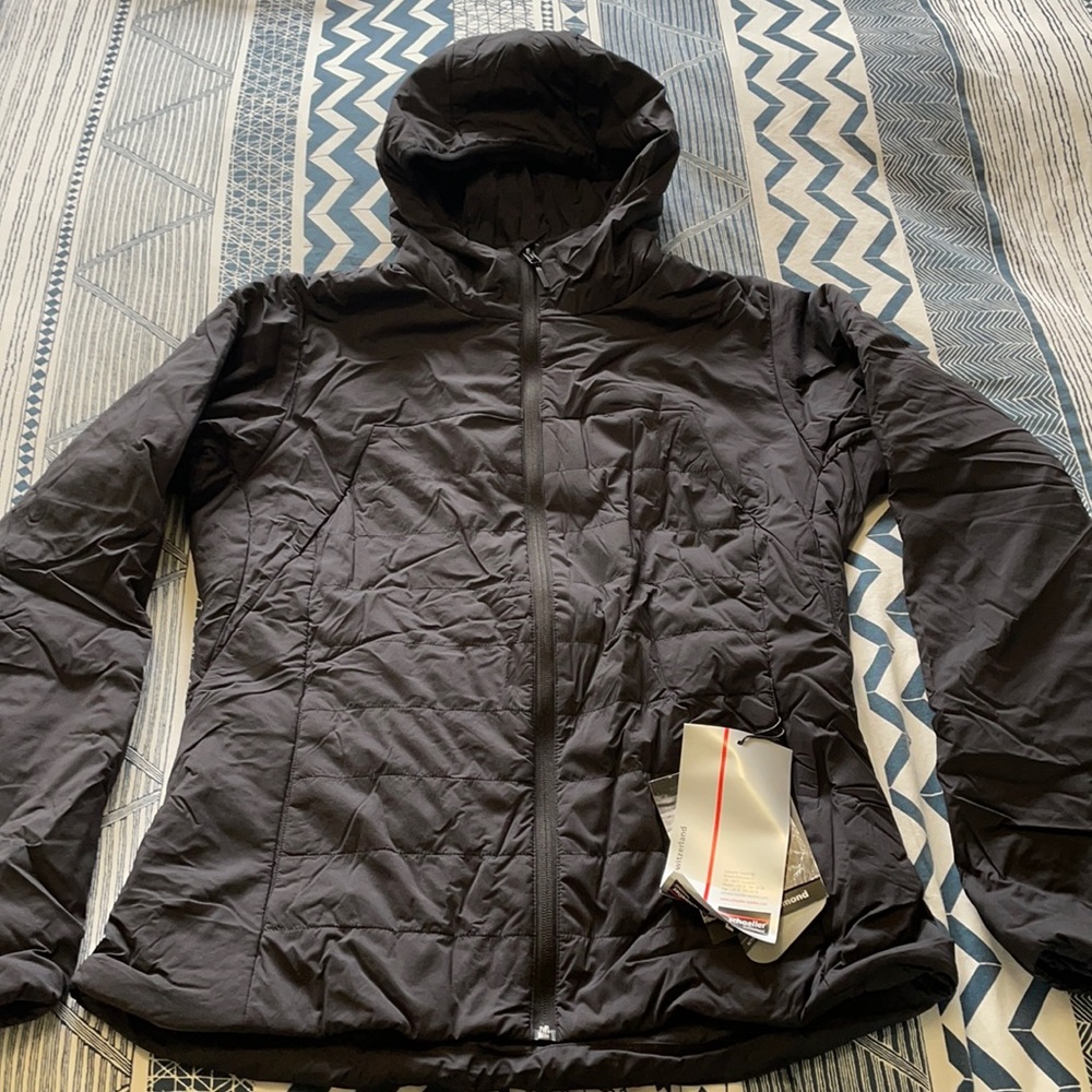 ❄️Women’s Black Diamond First Light Hooded Jacket 🥶